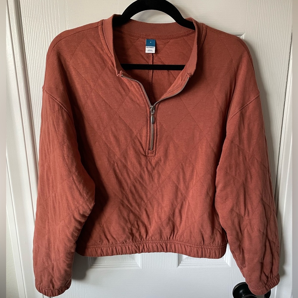 Women’s crop sweatshirt quilted pattern quarter zip